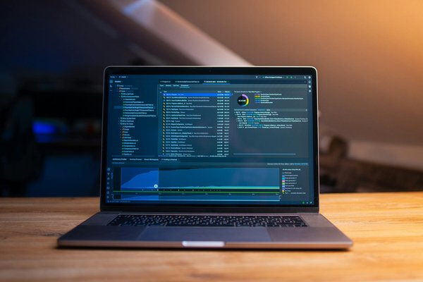 How Does Smartphone Technology Influence Digital Security in the UK?